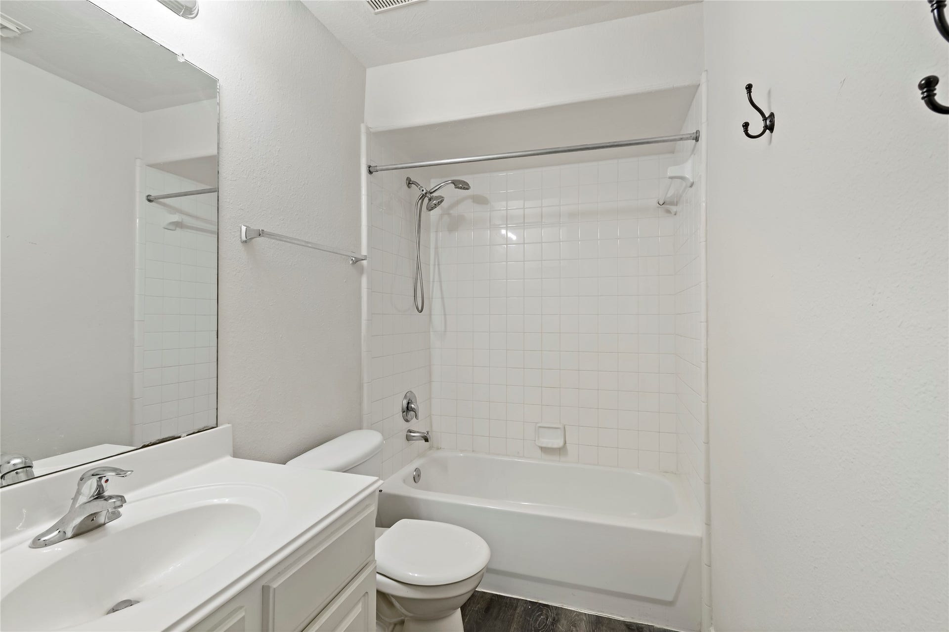 3419 Cypress Village Drive, Pearland, TX 77584 3419 Cypress Village Drive, Pearland, TX 77584