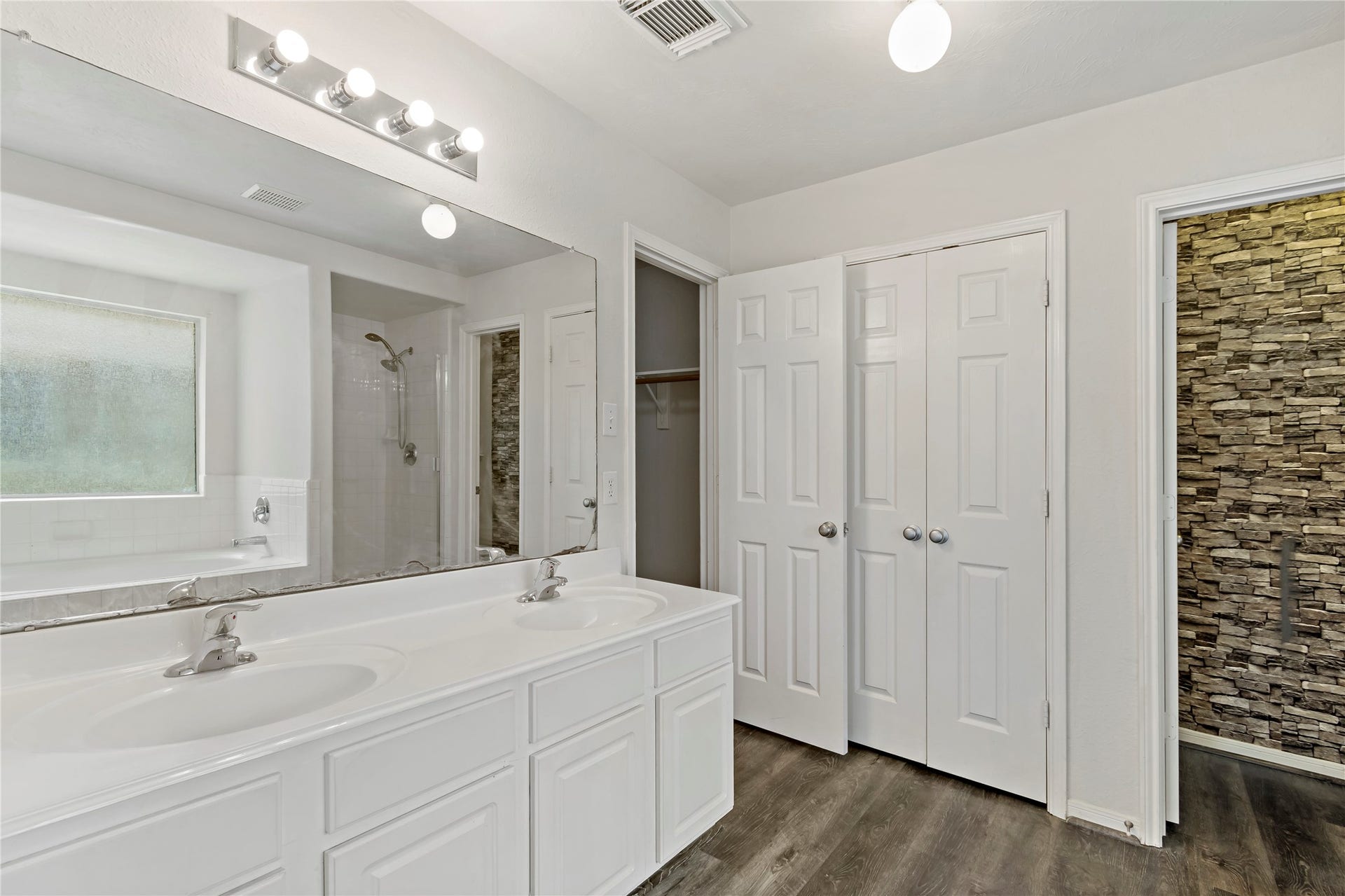 3419 Cypress Village Drive, Pearland, TX 77584 3419 Cypress Village Drive, Pearland, TX 77584