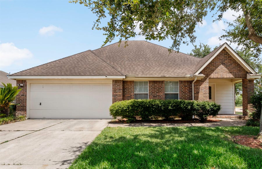 Property photo for 3419 Cypress Village Drive, Pearland, TX