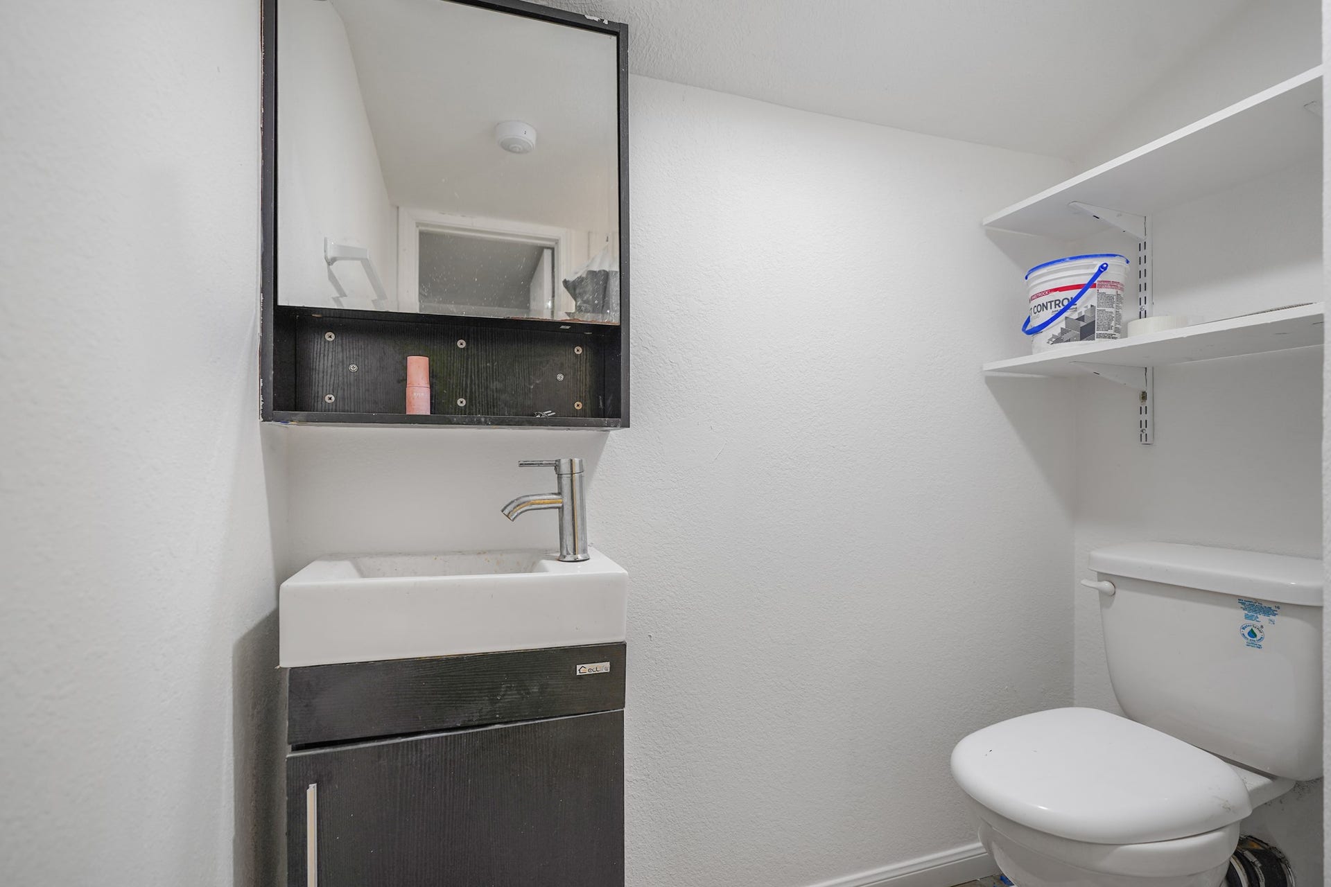 2102 Oak Shores Drive, Houston, TX 77339 2102 Oak Shores Drive, Houston, TX 77339