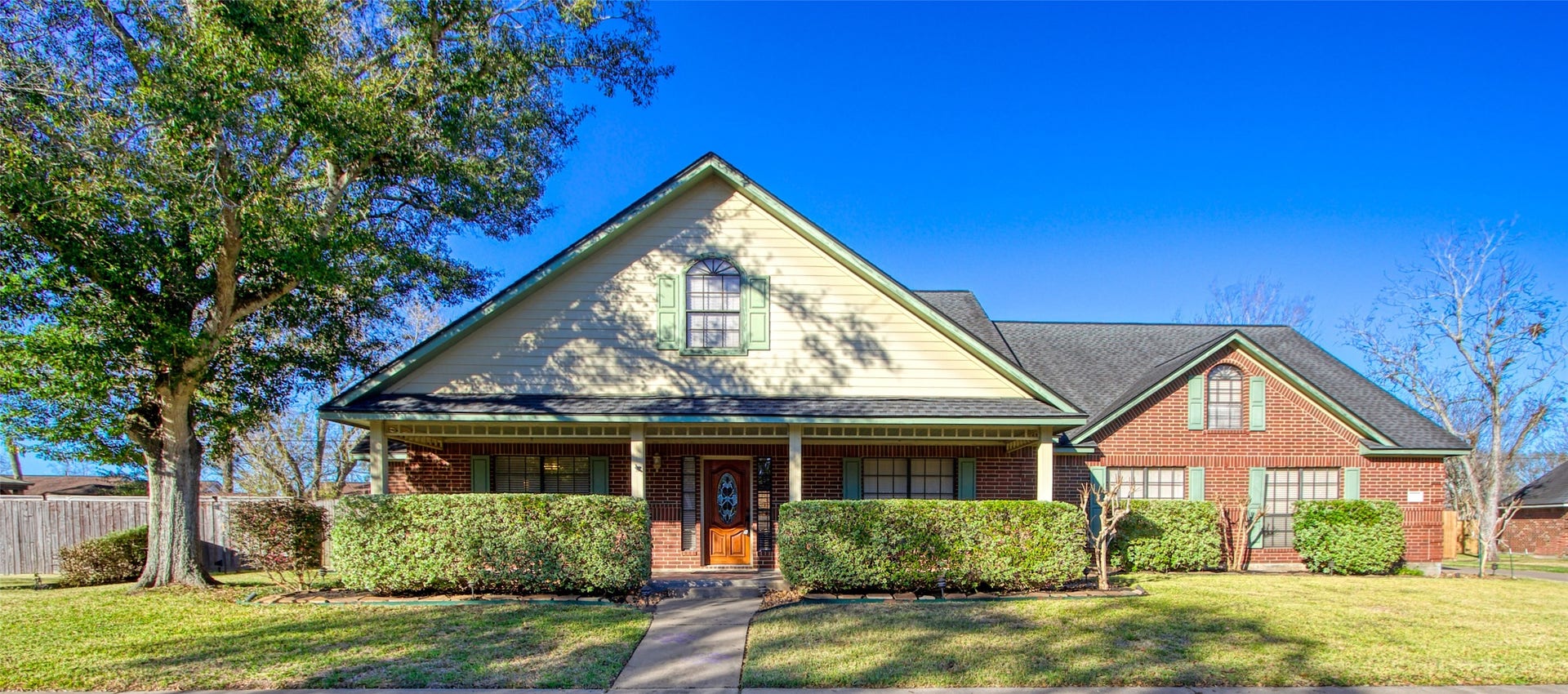 9 N Cay Court, Angleton, TX 77515 9 N Cay Court, Angleton, TX 77515