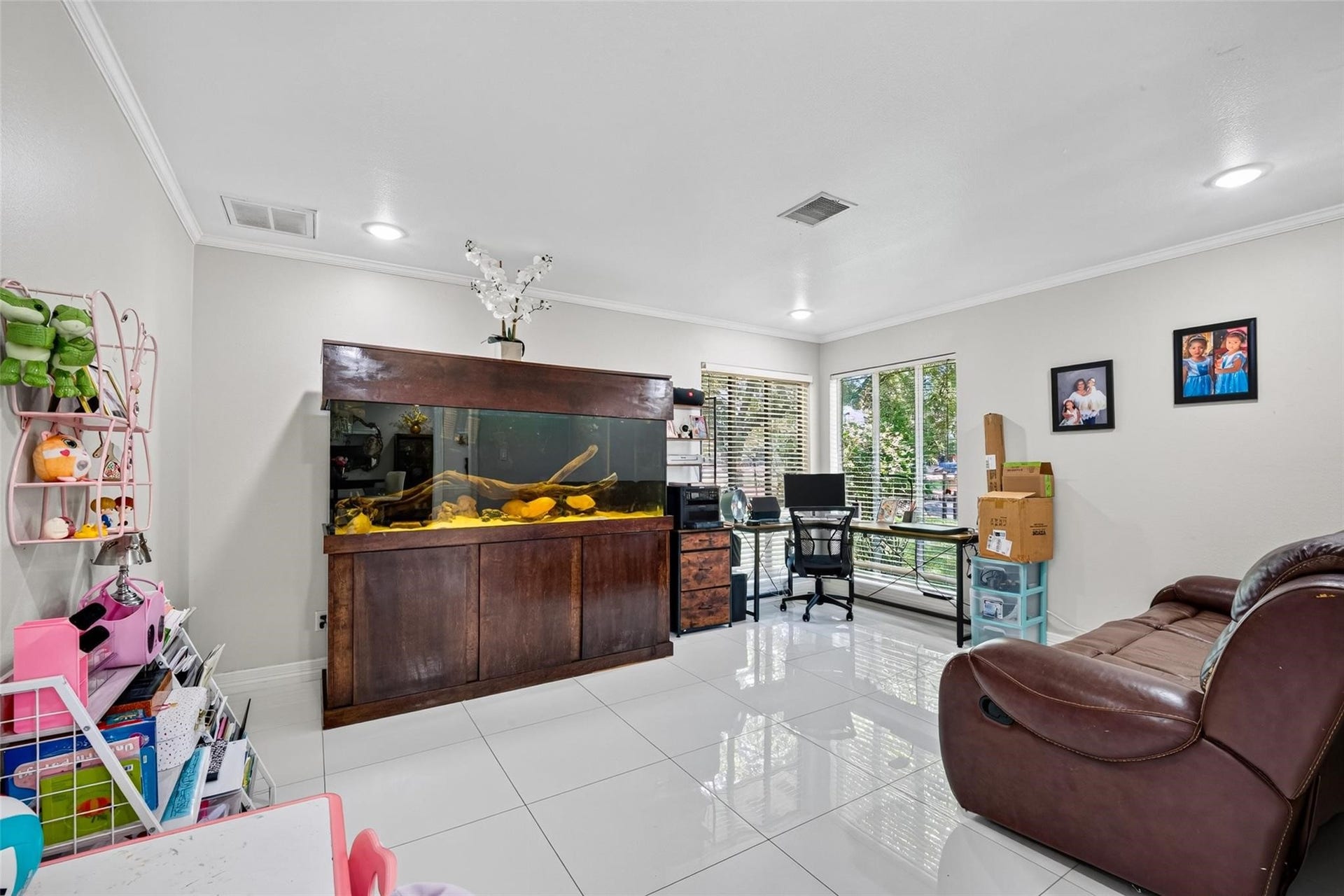 104 Burgundy Lane, League City, TX 77573 104 Burgundy Lane, League City, TX 77573