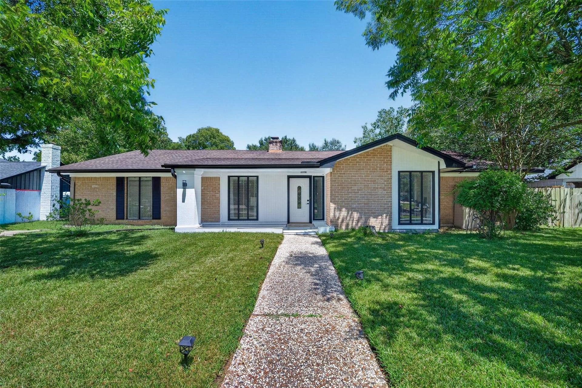 104 Burgundy Lane, League City, TX 77573 104 Burgundy Lane, League City, TX 77573