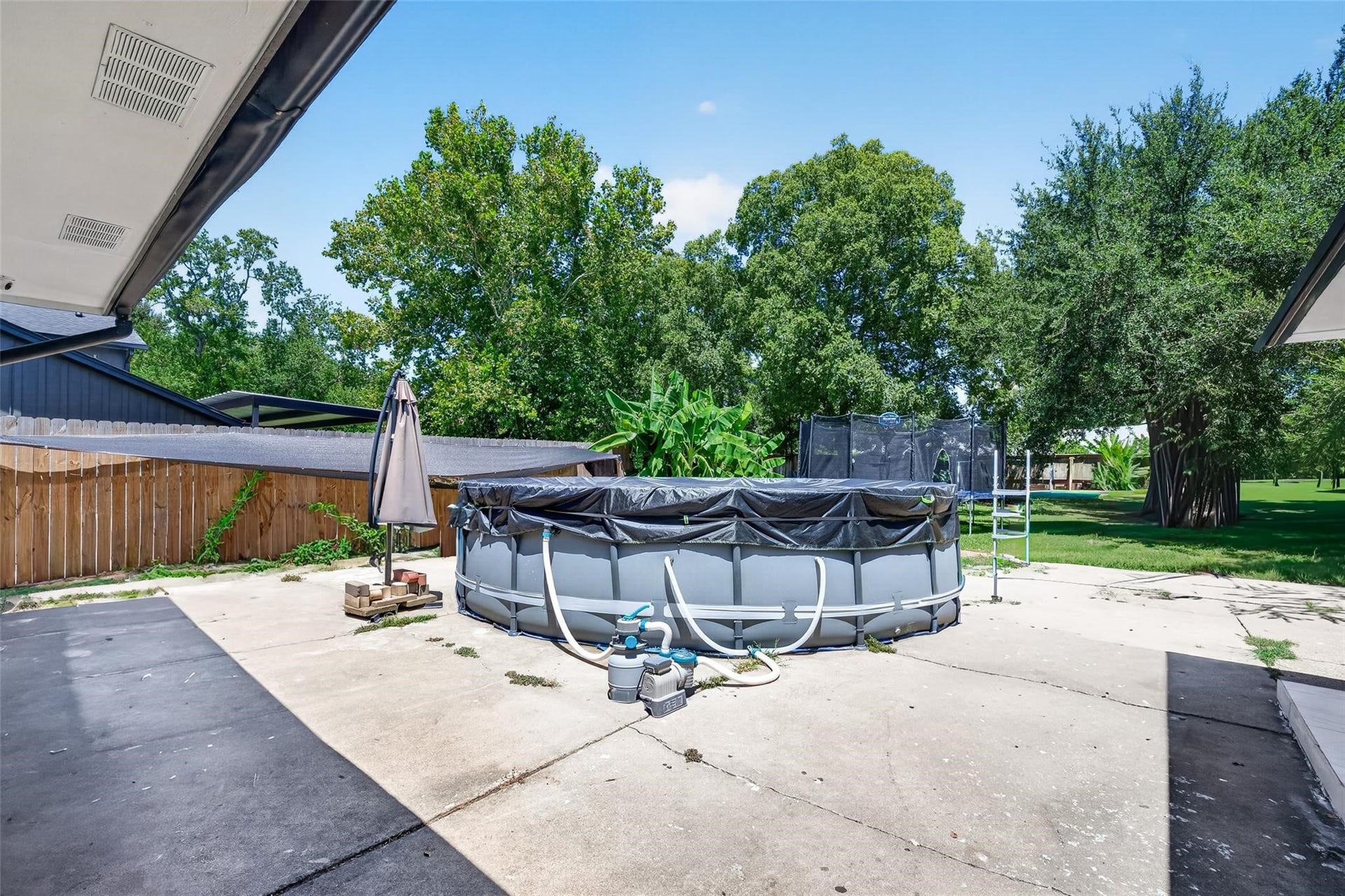 104 Burgundy Lane, League City, TX 77573 104 Burgundy Lane, League City, TX 77573