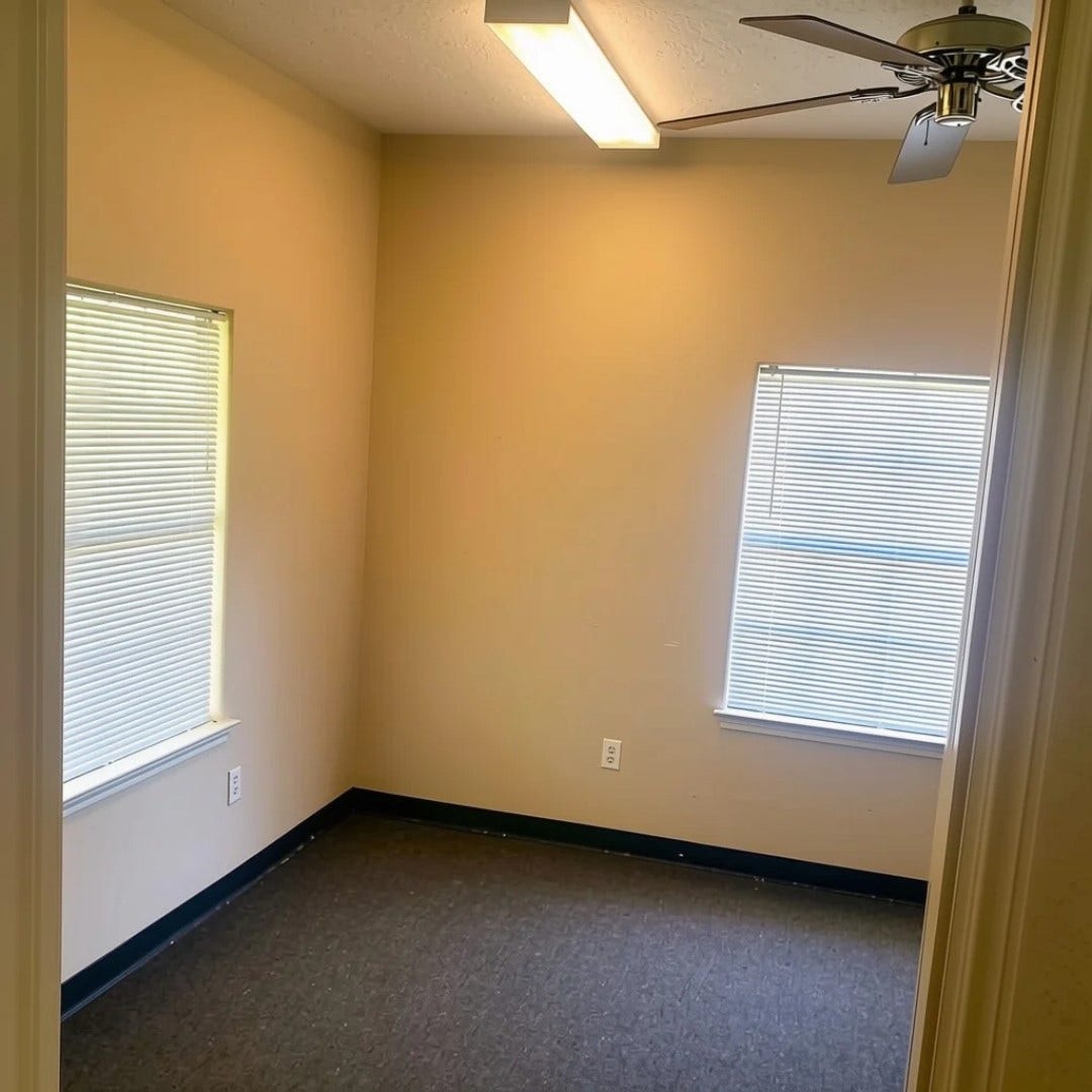 610 Cindyrella Drive, Highlands, TX 77562