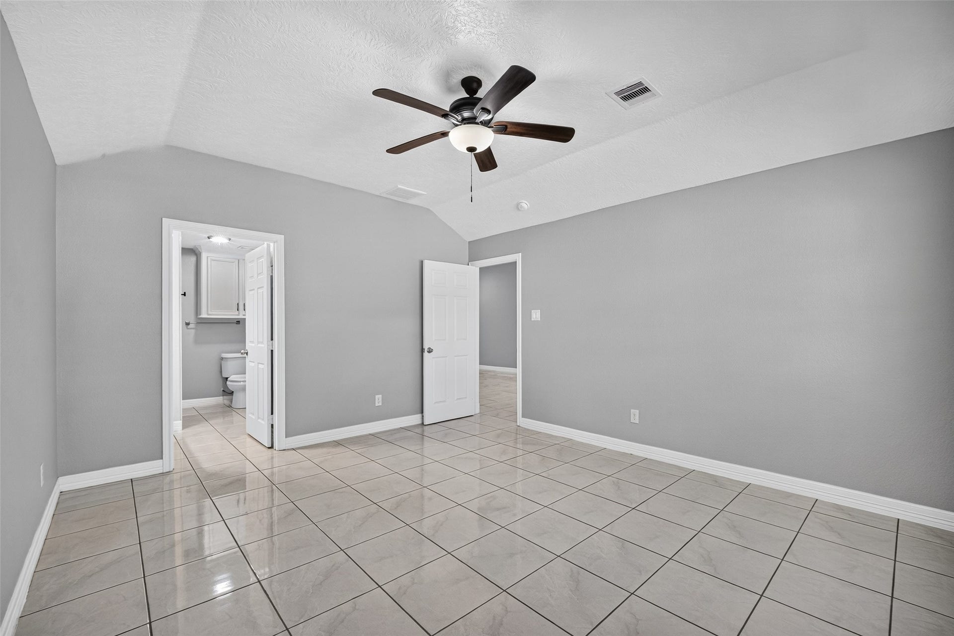 803 Avenue K, South Houston, TX 77587 803 Avenue K, South Houston, TX 77587