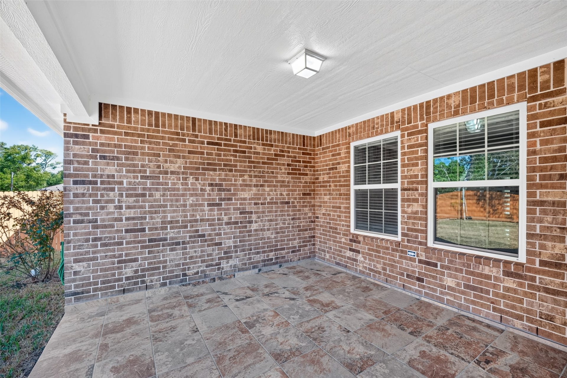 803 Avenue K, South Houston, TX 77587 803 Avenue K, South Houston, TX 77587
