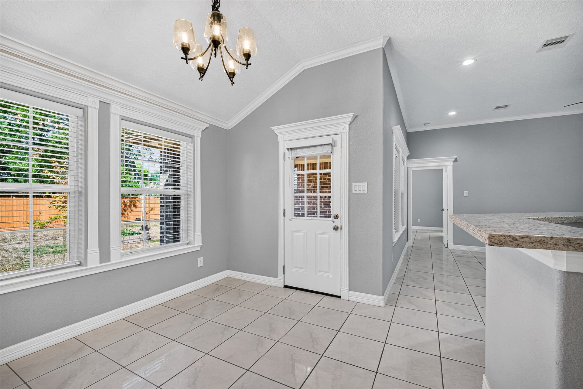 803 Avenue K, South Houston, TX 77587 803 Avenue K, South Houston, TX 77587