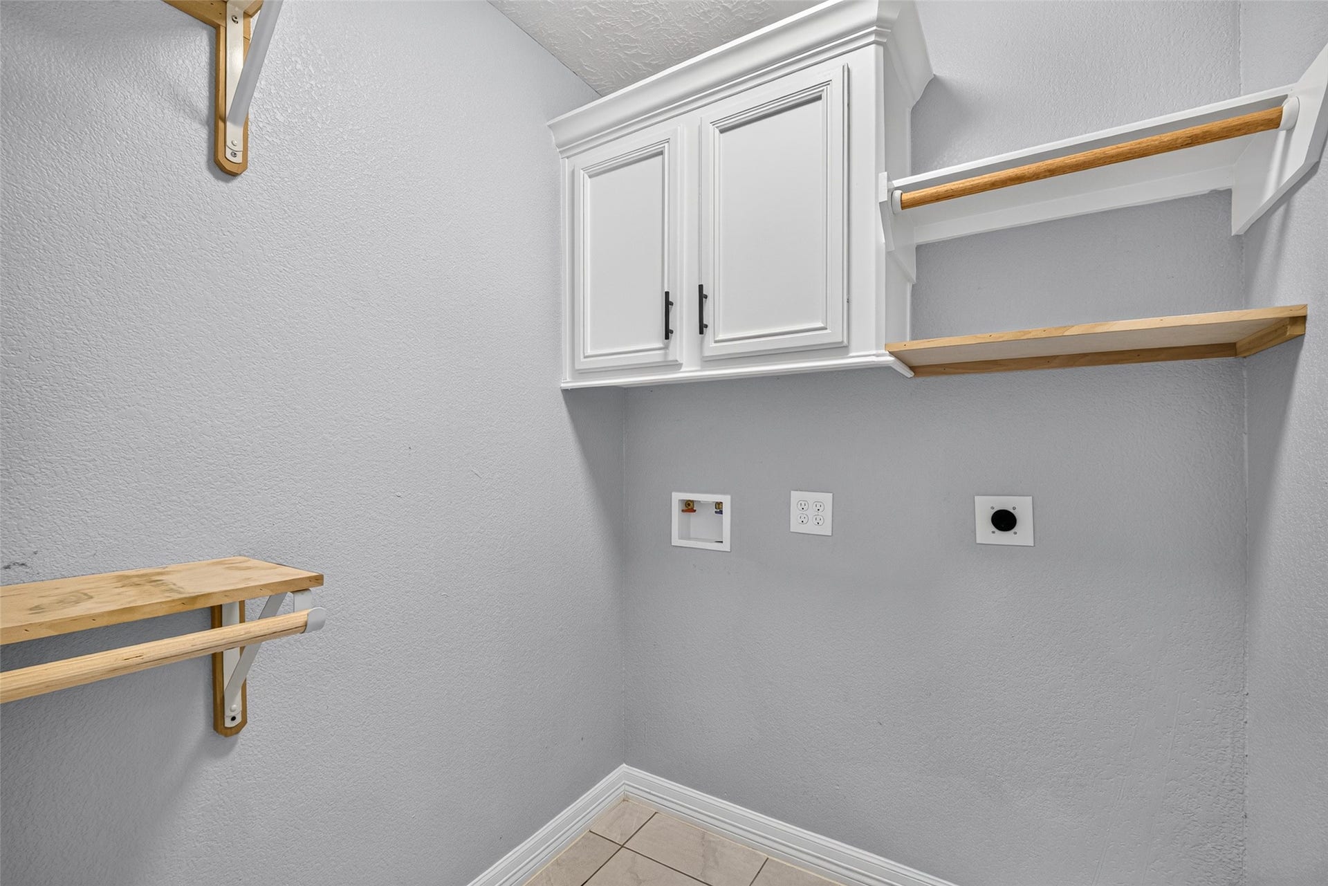 803 Avenue K, South Houston, TX 77587 803 Avenue K, South Houston, TX 77587