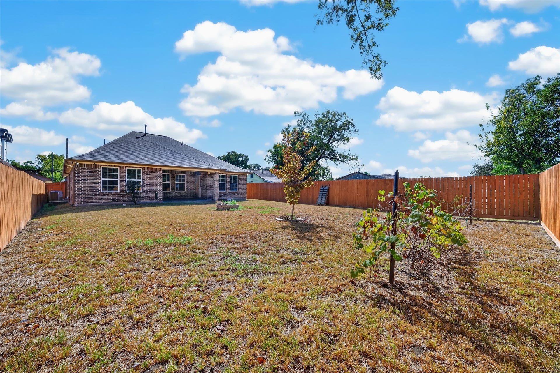 803 Avenue K, South Houston, TX 77587 803 Avenue K, South Houston, TX 77587