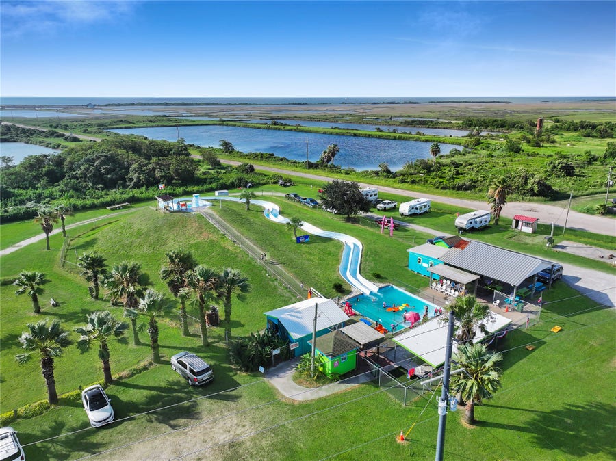 Property photo for 2061 Highway 87, Crystal Beach, TX