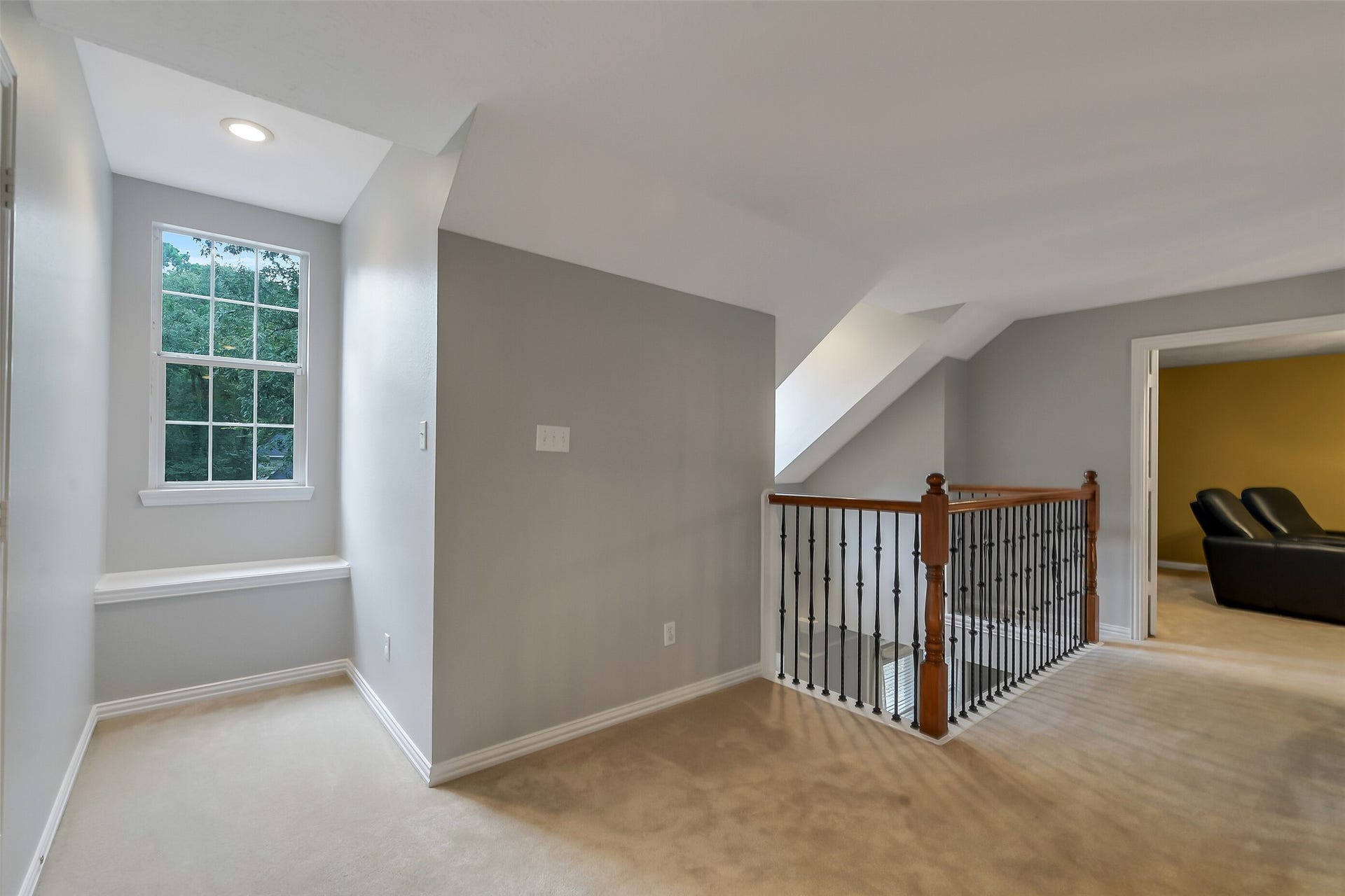 7 Larkspur Trail, The Woodlands, TX 77382 7 Larkspur Trail, The Woodlands, TX 77382