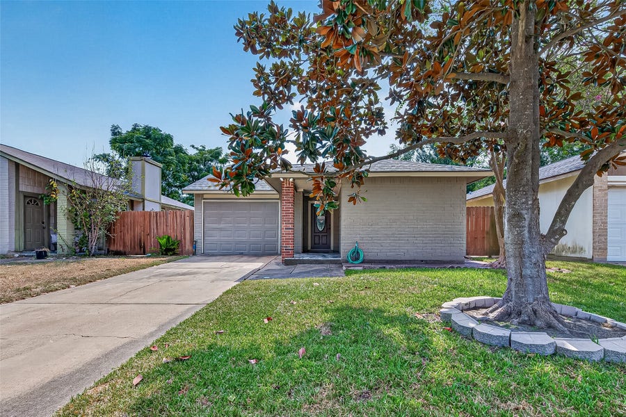 Property photo for 6306 Glenhagen Drive, Houston, TX