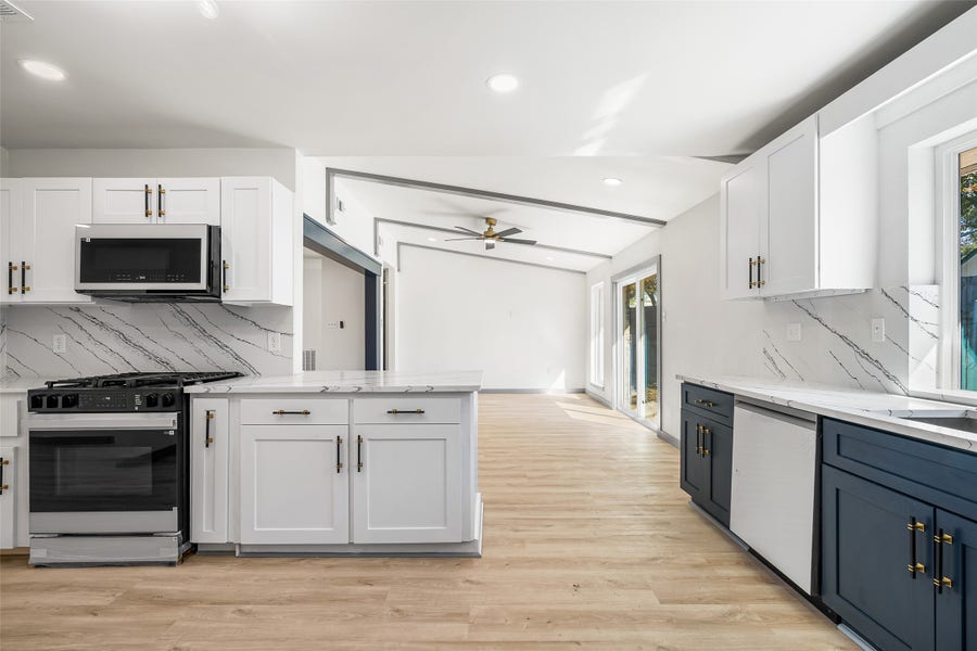 Property photo for 6646 Bayou View Drive, Houston, TX