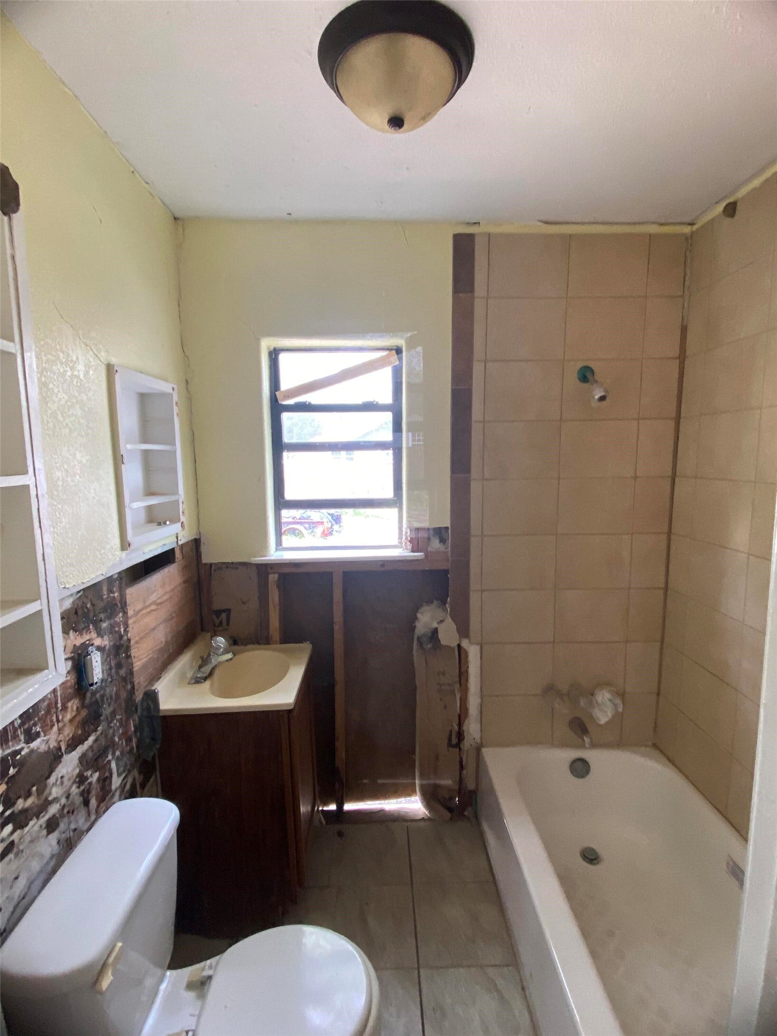4605 Dakota Street, Dickinson, TX 77539 4605 Dakota Street, Dickinson, TX 77539