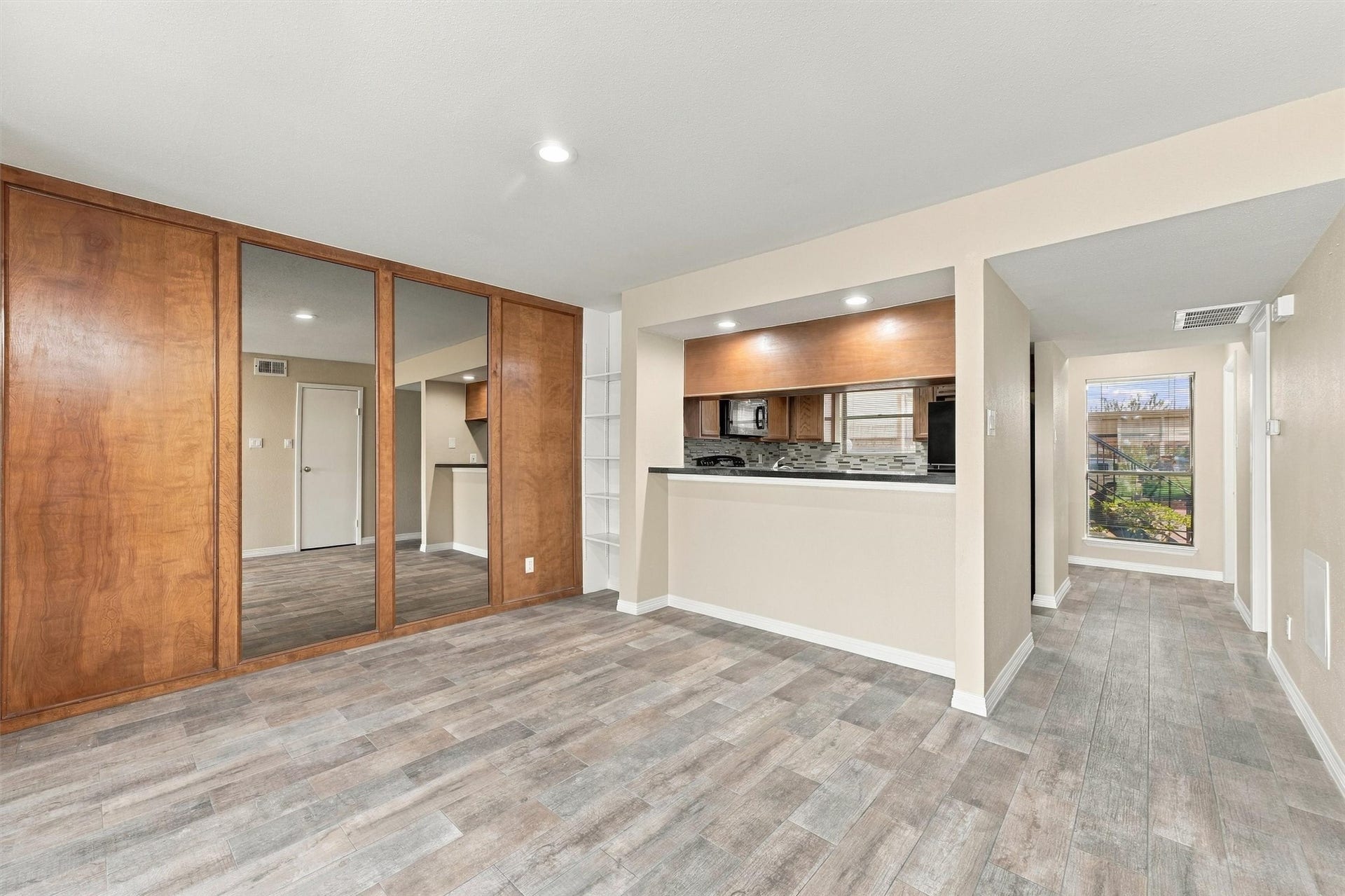 14777 Wunderlich Drive, #2405, Houston, TX 77069 14777 Wunderlich Drive, #2405, Houston, TX 77069