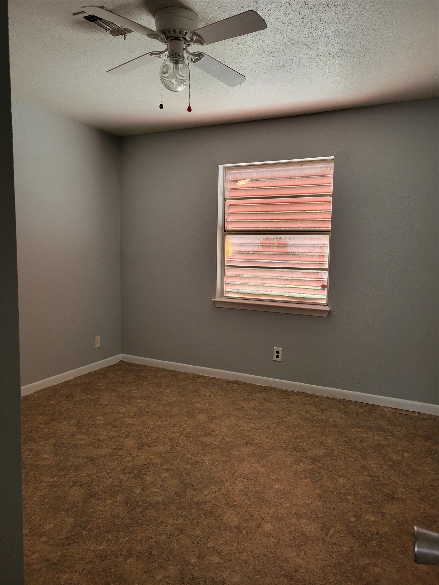525 Laurel Street, #6, La Marque, TX 77568 Bedroom 2