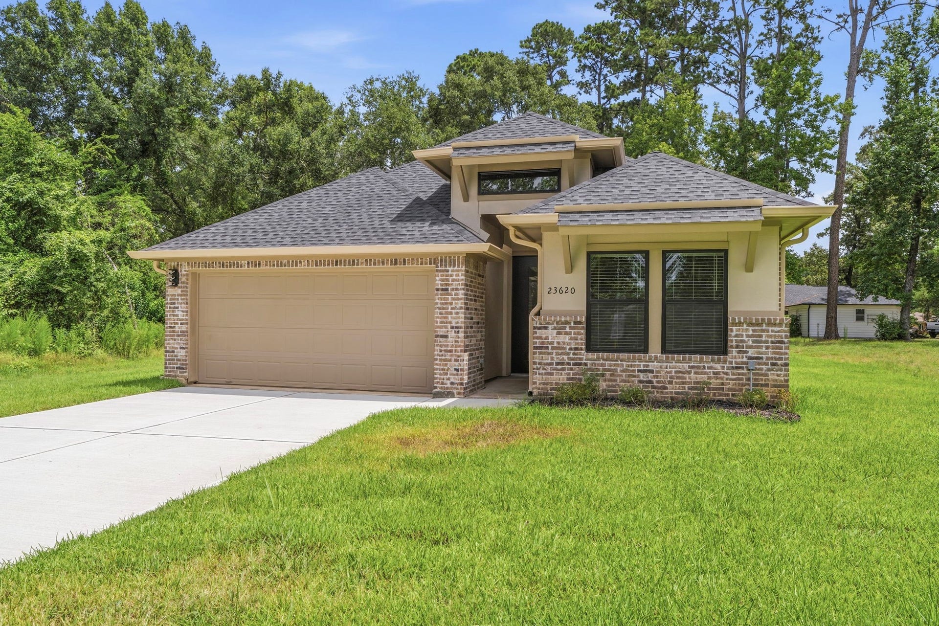 23620 Youpon Lane, Spring, TX 77389 Brand New Home with luxury & modern finishes