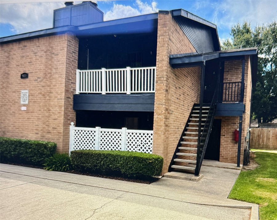 Property photo for 923 Carrell Street, #D, Tomball, TX