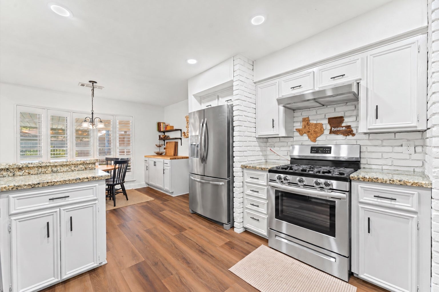 11006 Ashcroft Drive, Houston, TX 77096 11006 Ashcroft Drive, Houston, TX 77096