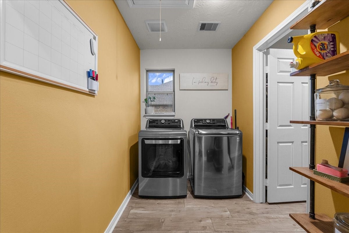 3310 Bastian Road, Dickinson, TX 77539 3310 Bastian Road, Dickinson, TX 77539