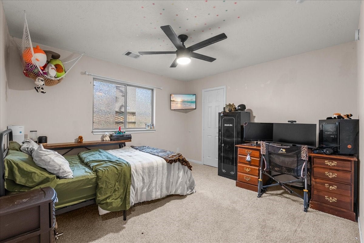 3310 Bastian Road, Dickinson, TX 77539 3310 Bastian Road, Dickinson, TX 77539