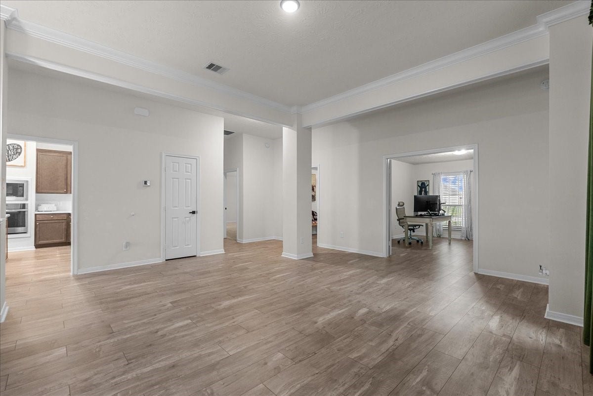 3310 Bastian Road, Dickinson, TX 77539 3310 Bastian Road, Dickinson, TX 77539