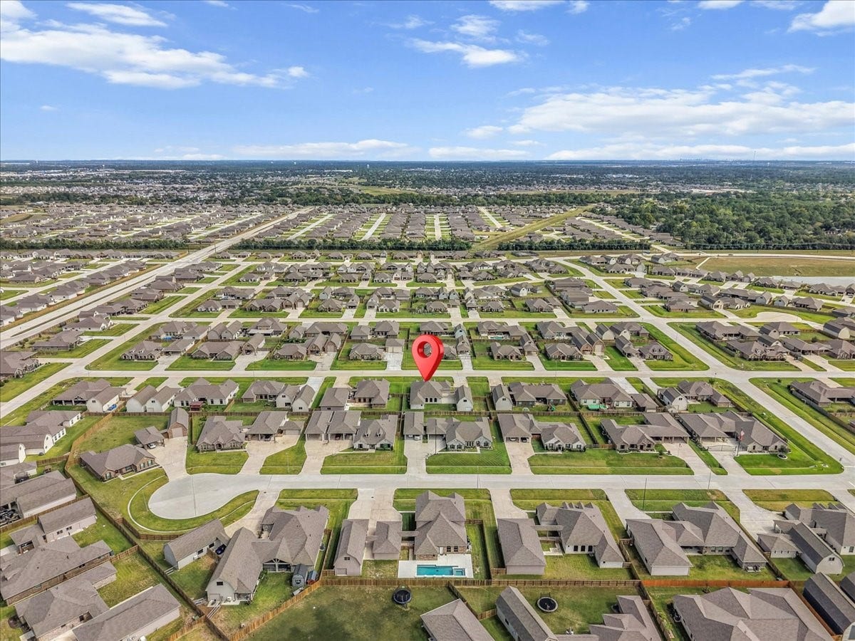 3310 Bastian Road, Dickinson, TX 77539 3310 Bastian Road, Dickinson, TX 77539