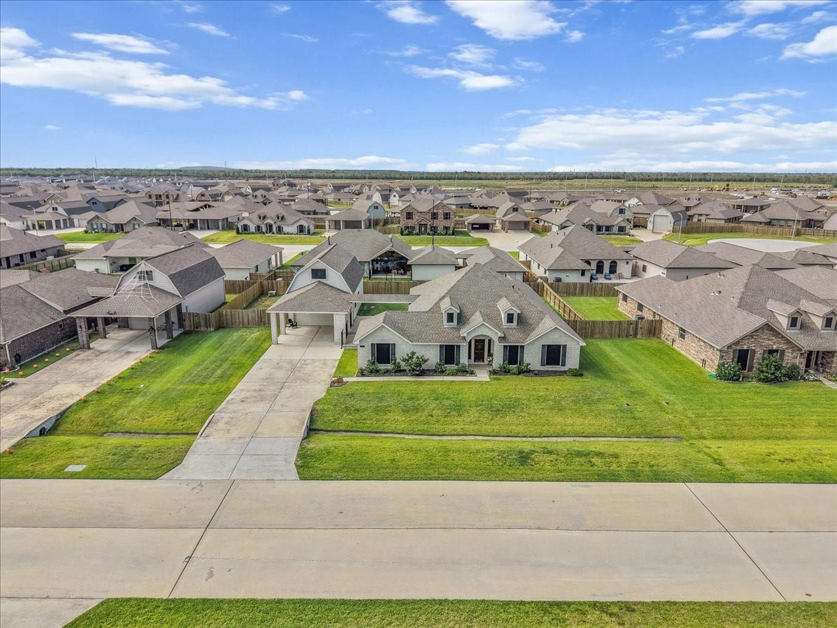 3310 Bastian Road, Dickinson, TX 77539 3310 Bastian Road, Dickinson, TX 77539