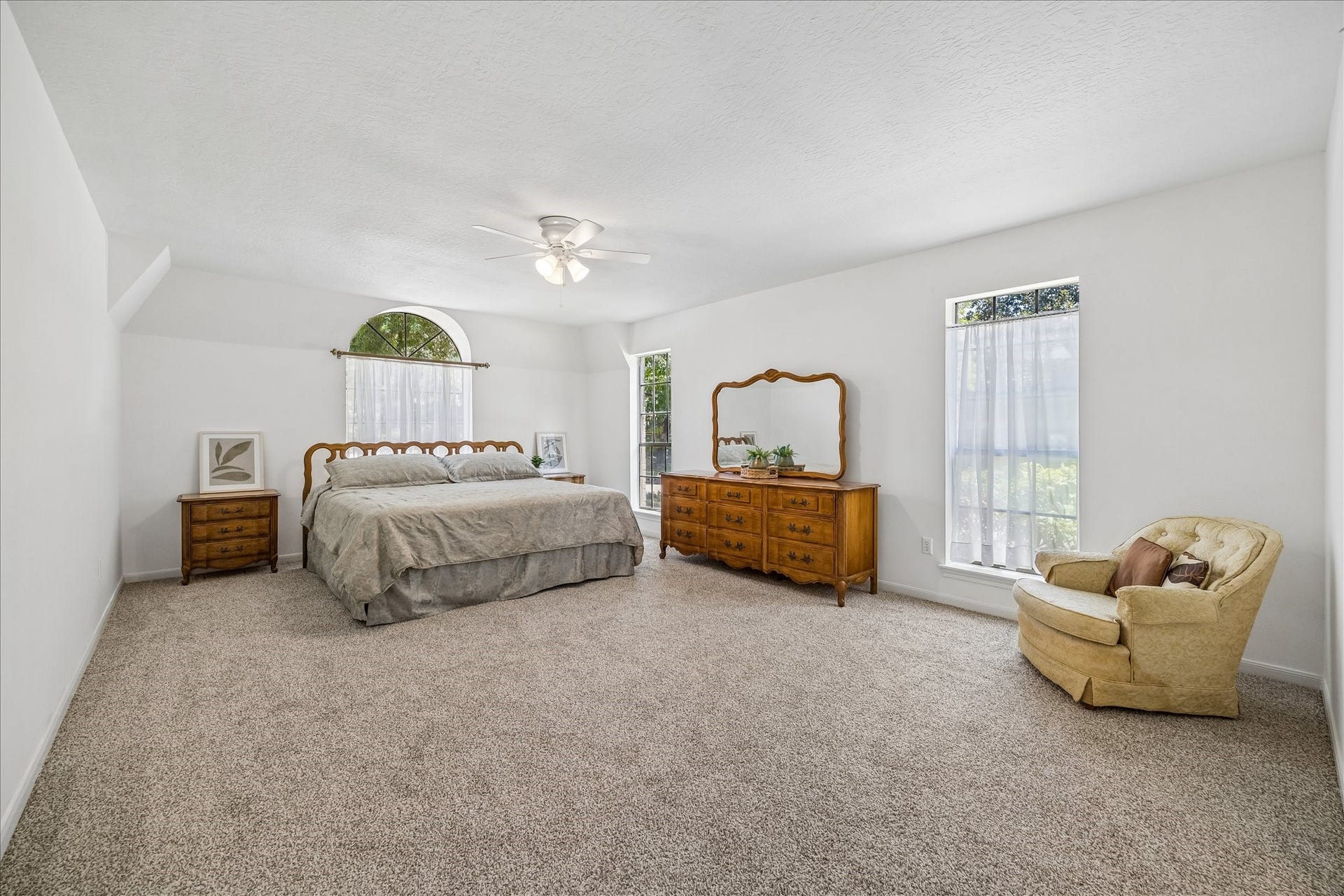 5410 Red Cliff Drive, Kingwood, TX 77345 5410 Red Cliff Drive, Kingwood, TX 77345