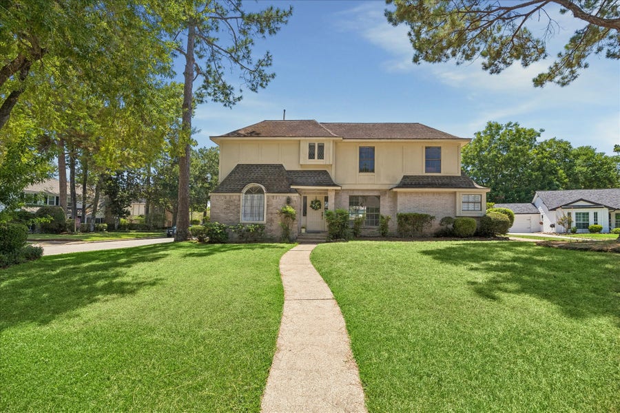 Property photo for 5410 Red Cliff Drive, Kingwood, TX