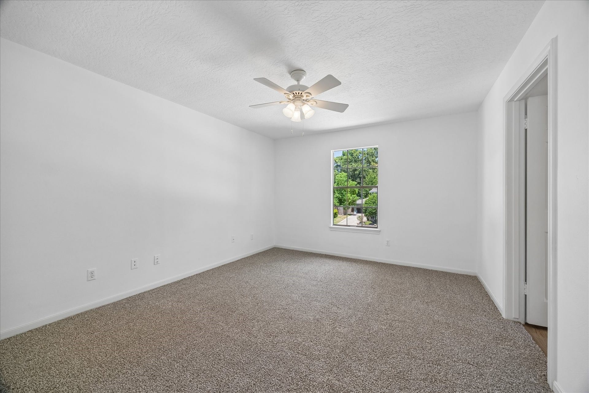 5410 Red Cliff Drive, Kingwood, TX 77345 5410 Red Cliff Drive, Kingwood, TX 77345