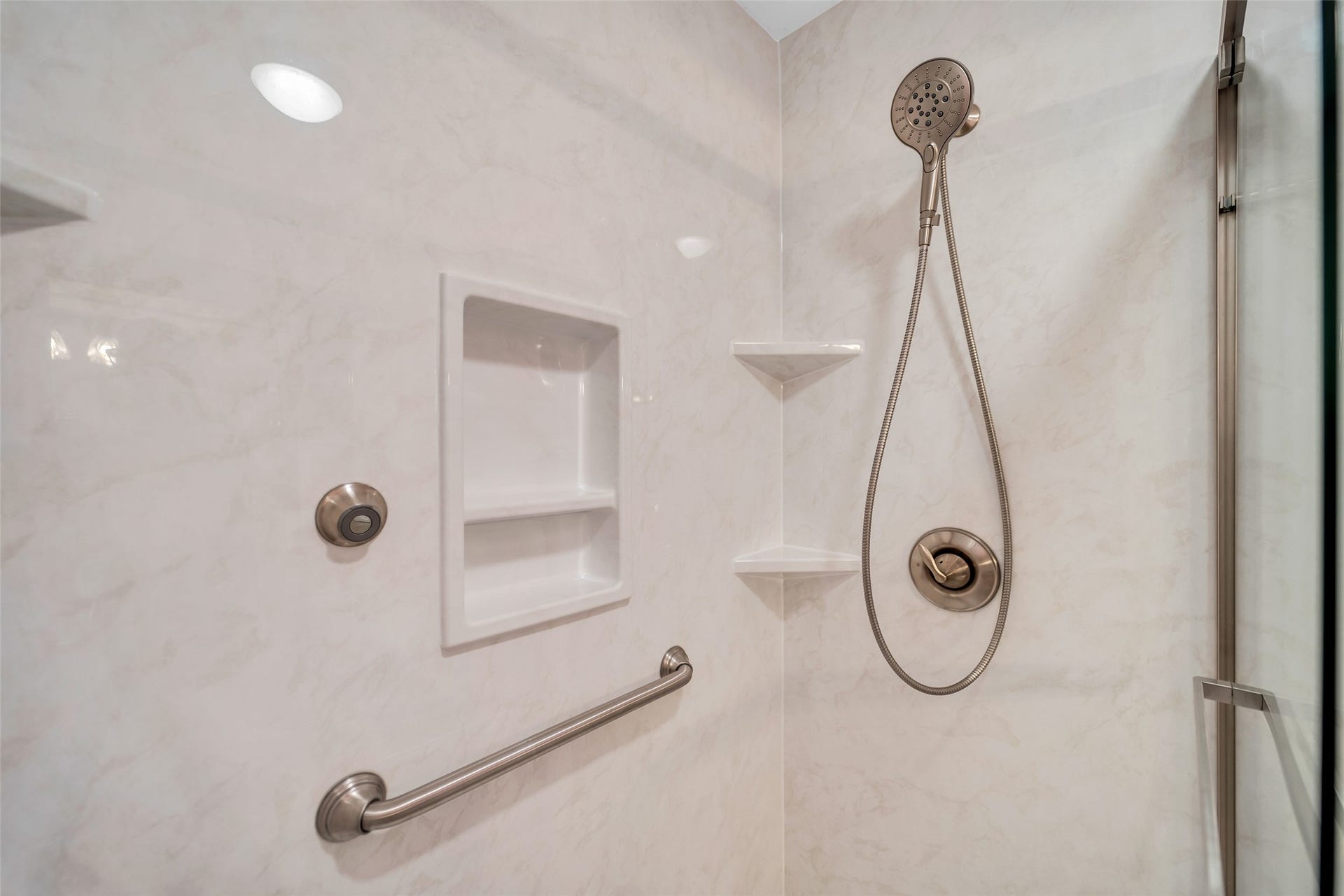 2808 Burke Road, Pasadena, TX 77502 Downstairs primary bath shower has been updated