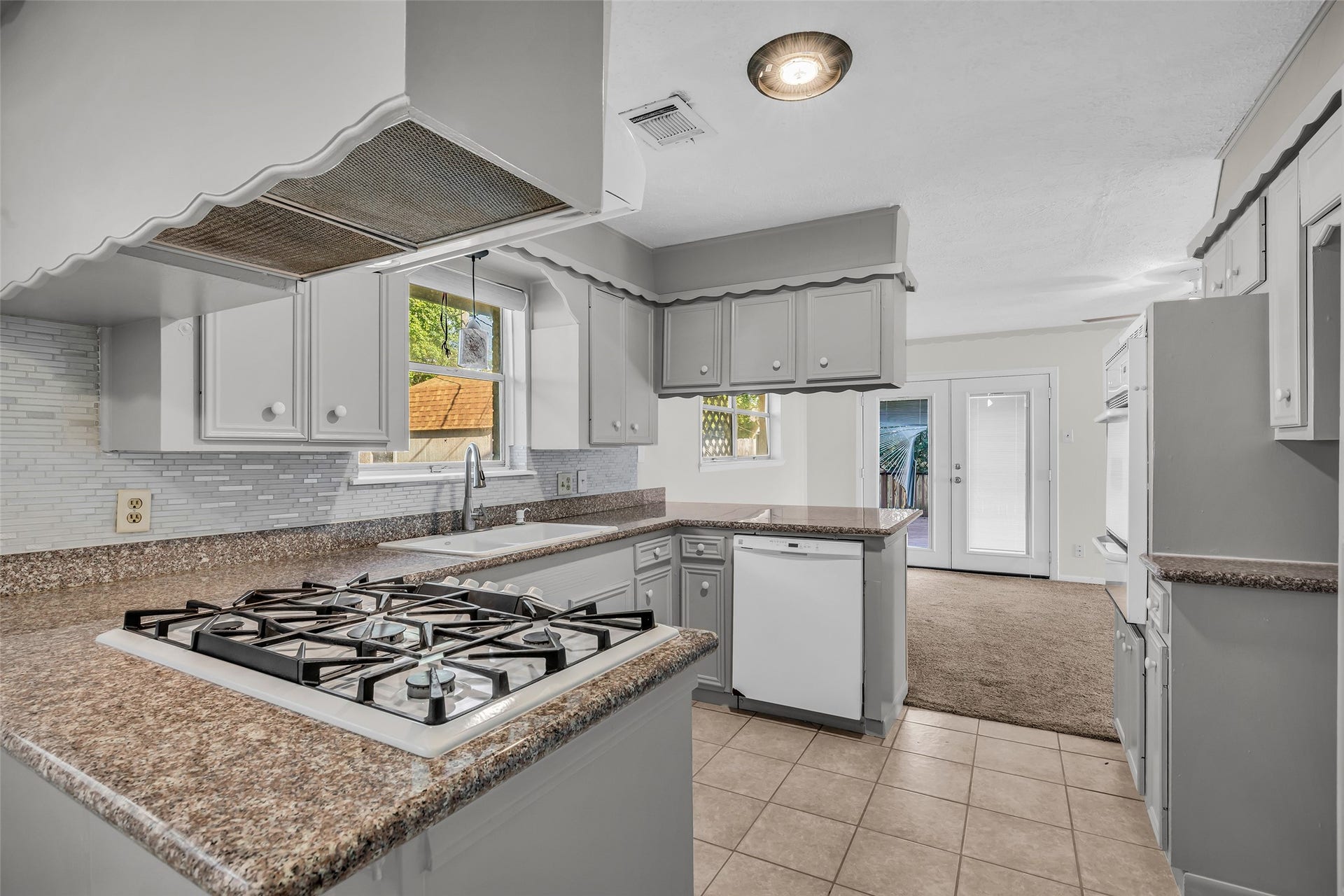 2808 Burke Road, Pasadena, TX 77502 2808 Burke Road, Pasadena, TX 77502