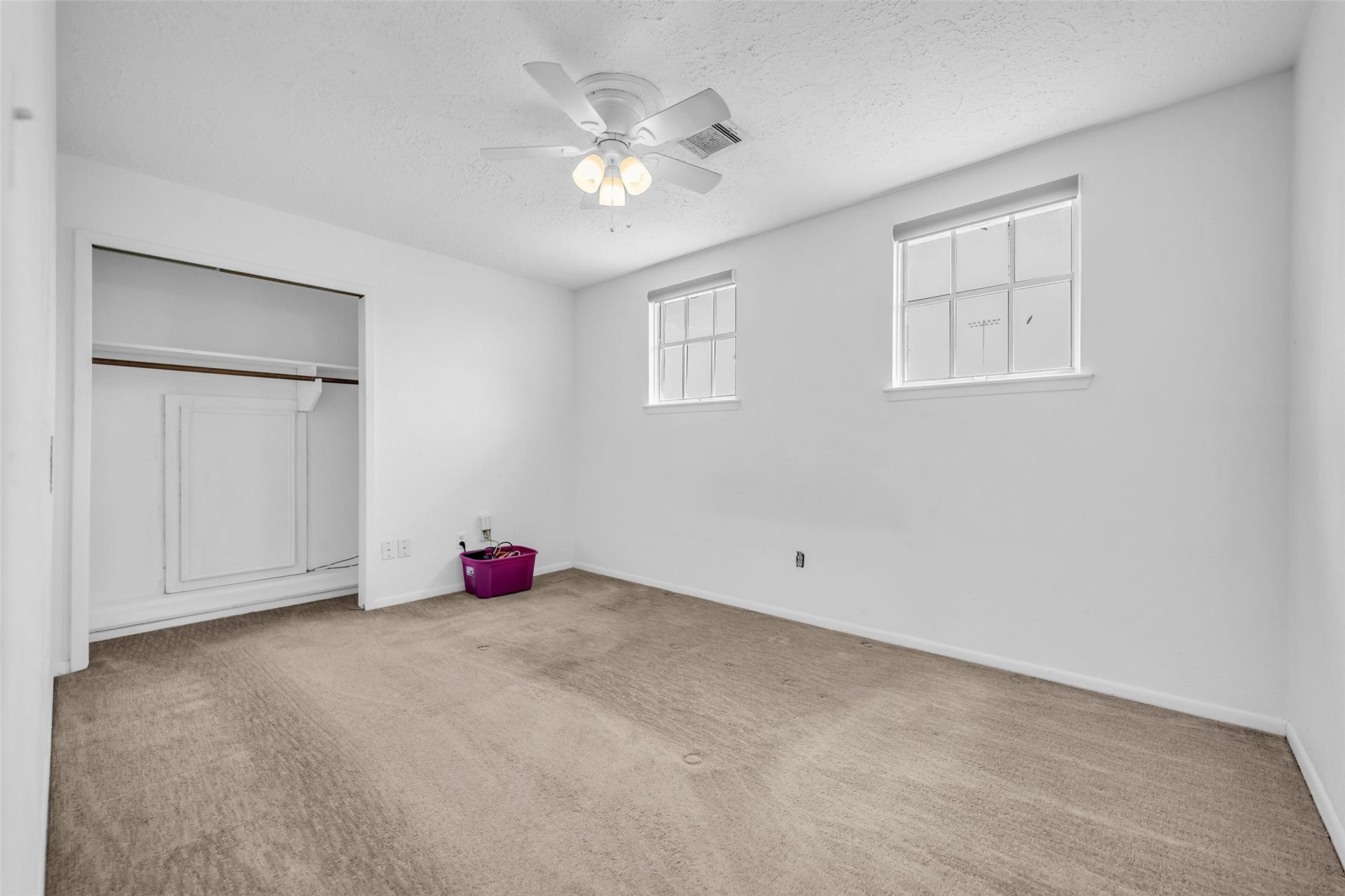 2808 Burke Road, Pasadena, TX 77502 2808 Burke Road, Pasadena, TX 77502