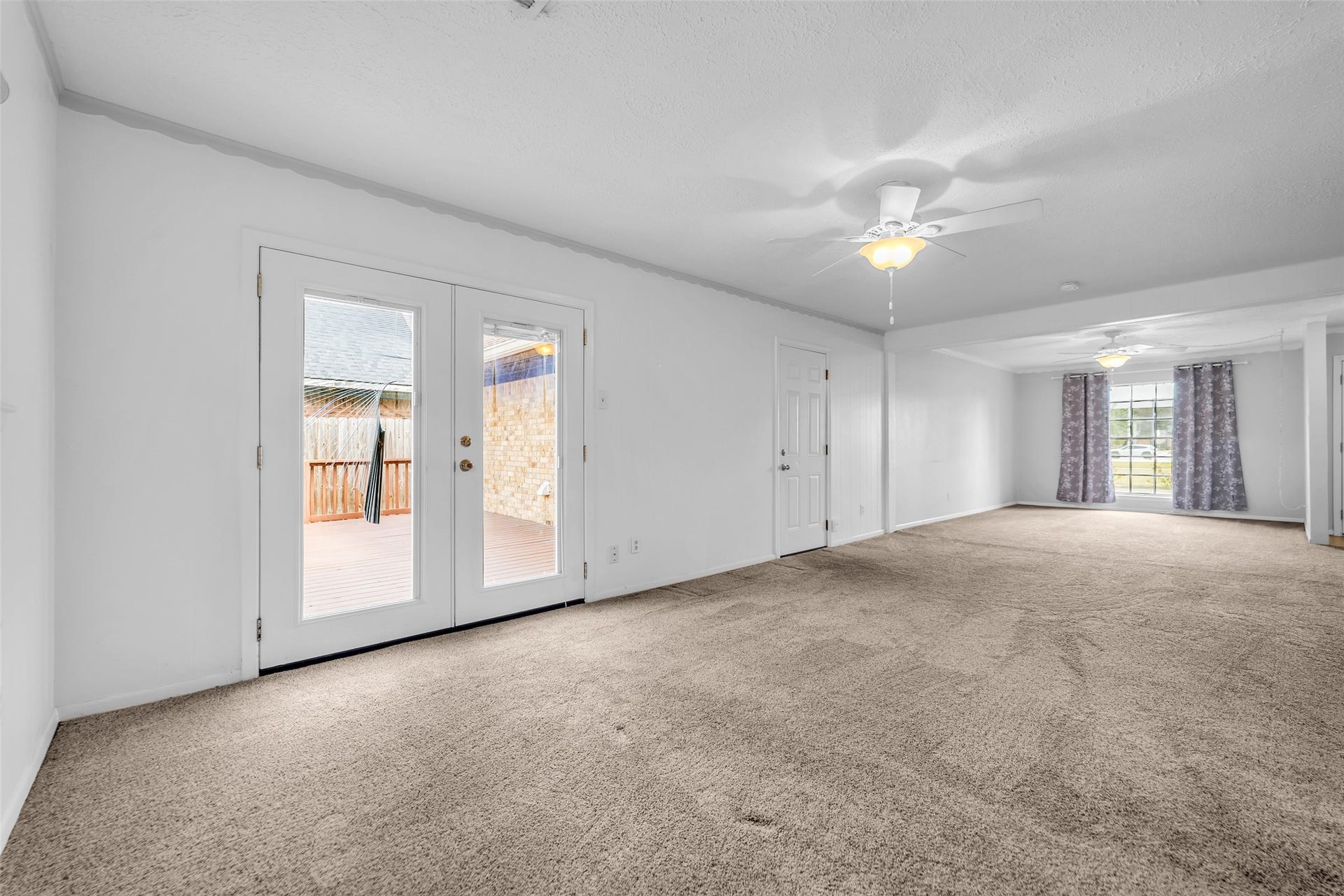 2808 Burke Road, Pasadena, TX 77502 2808 Burke Road, Pasadena, TX 77502