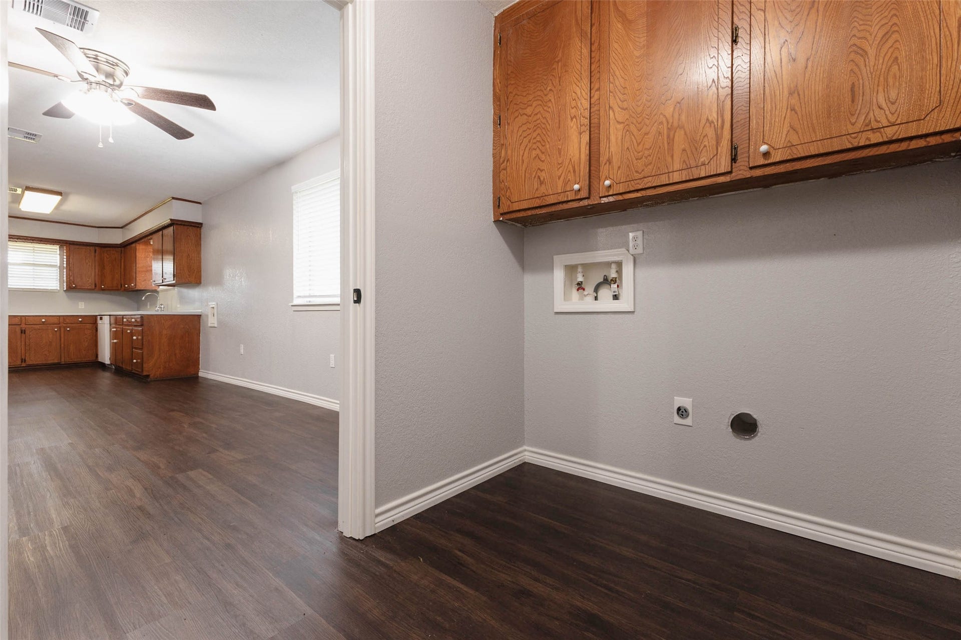 102 Cotton Street, Jones Creek, TX 77541