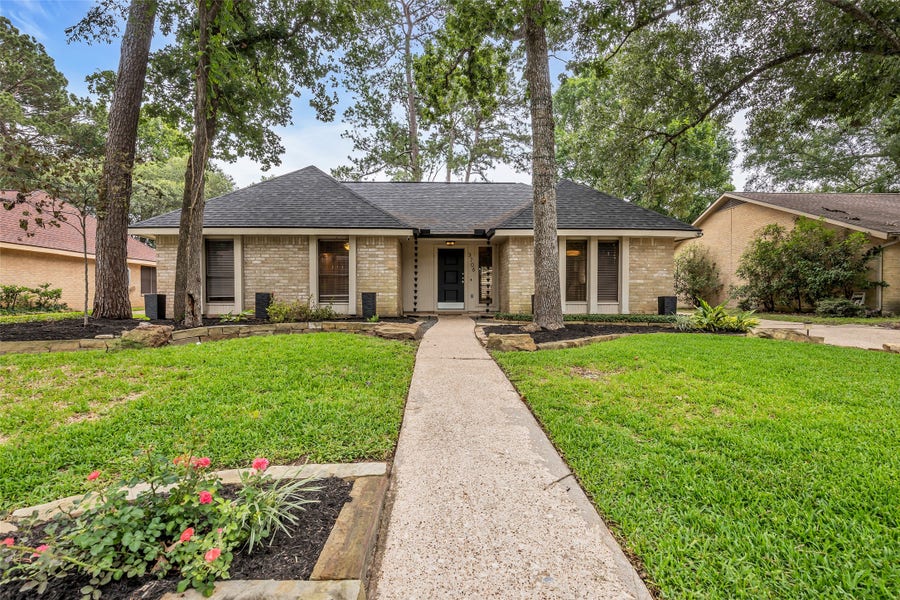 Property photo for 3706 Glenwood Springs Drive, Houston, TX