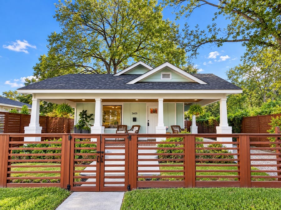 Property photo for 3605 Mcilhenny Street, Houston, TX