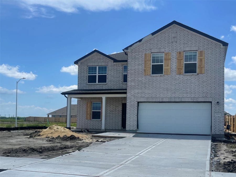 Property photo for 3222 Tanzanite Chase Drive, Angleton, TX