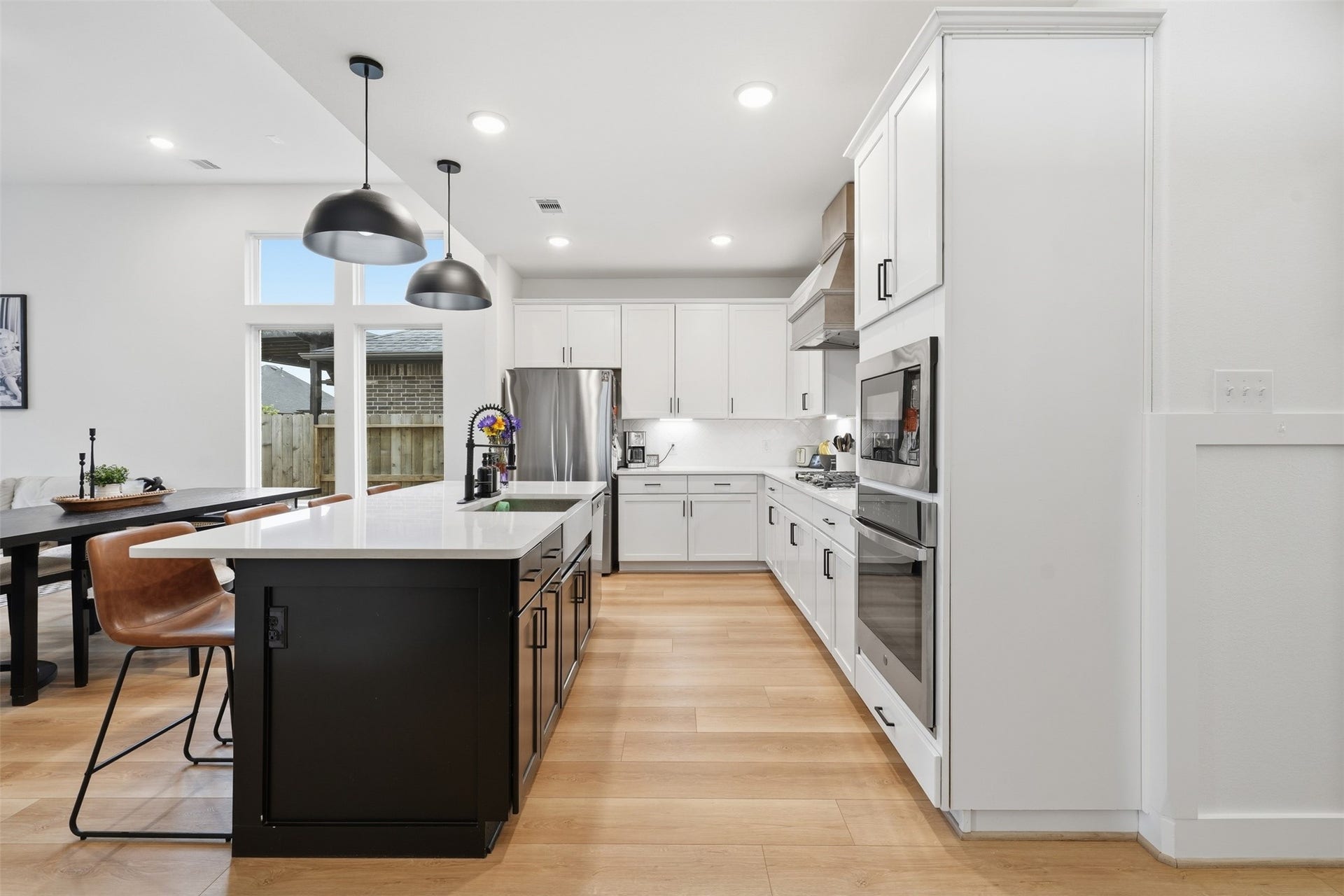 3619 Riverlands Drive, Santa Fe, TX 77510 Ideal layout for cooking!