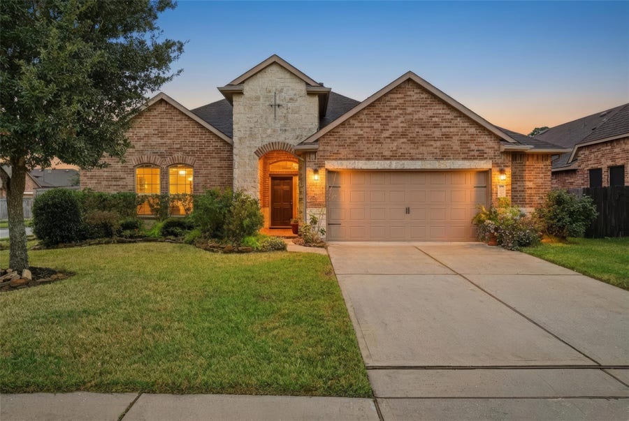 Property photo for 18115 Oliveria Way, Houston, TX