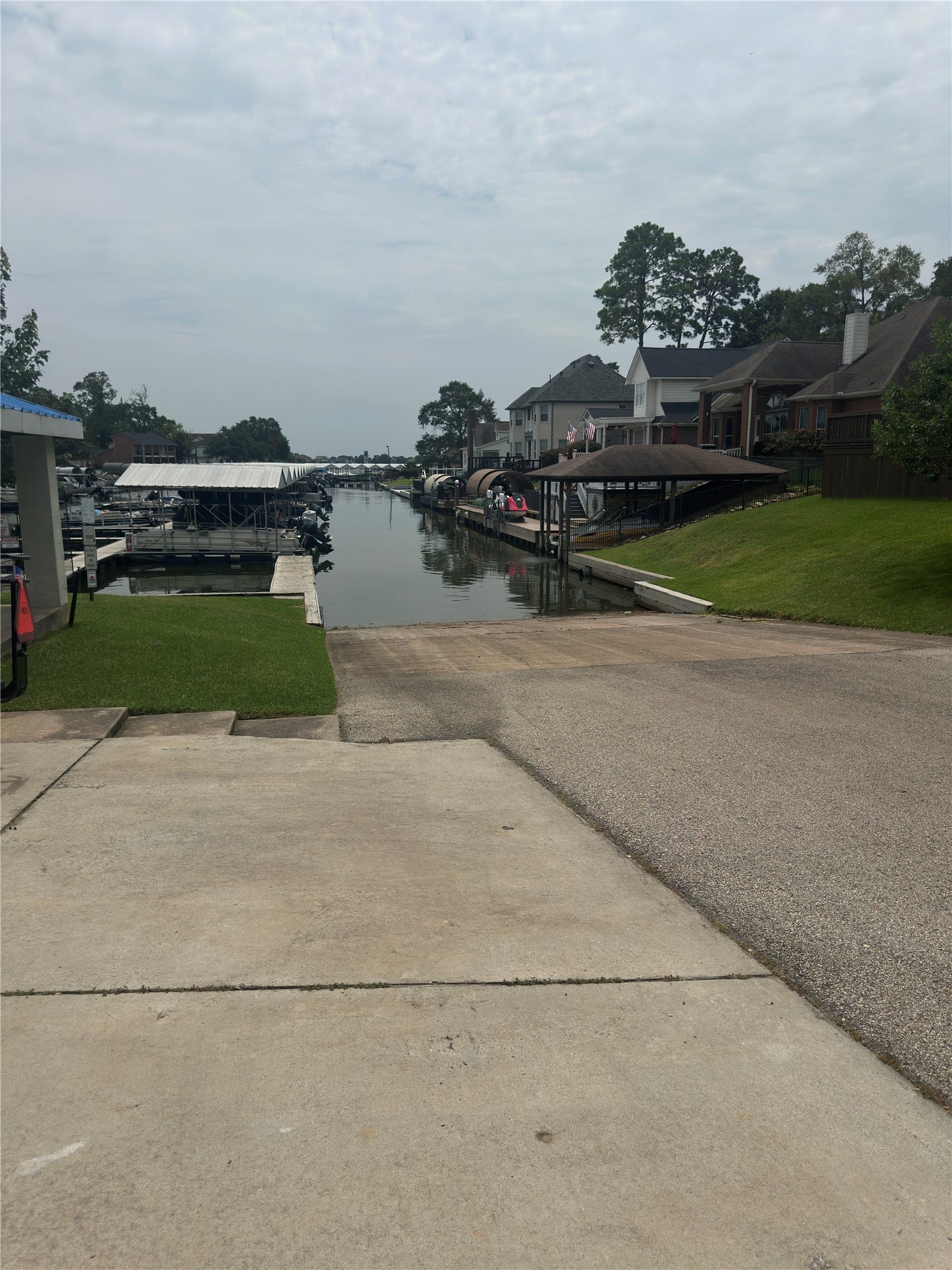 12830 Point Aquarius Boulevard, Willis, TX 77318 One of the boat ramps to use in the neighborhood, this is the one at boat slip.