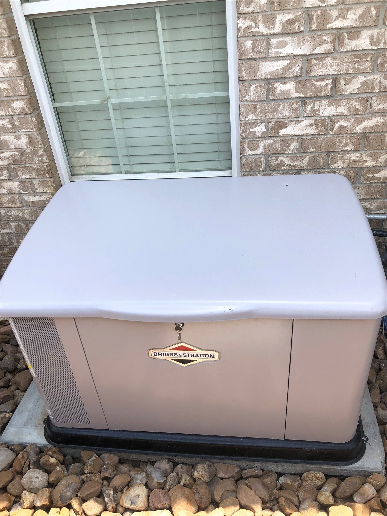 12830 Point Aquarius Boulevard, Willis, TX 77318 Full house generator, no need to worry about losing power in the Texas heat.