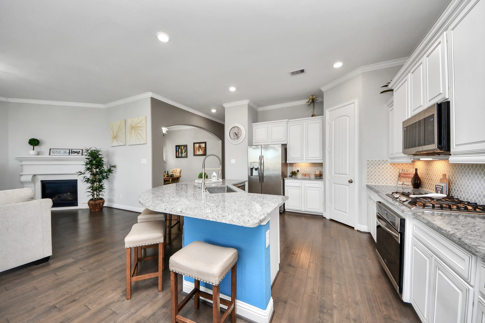 3615 Pasteur Lane, Iowa Colony, TX 77583