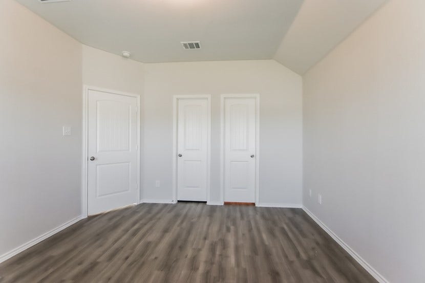 22350 Porter Mountain Lane, Porter, TX 77365 Photos may be representative of the floor plan and not the exact home. Finishes, layout, and features of the actual property for lease may vary.