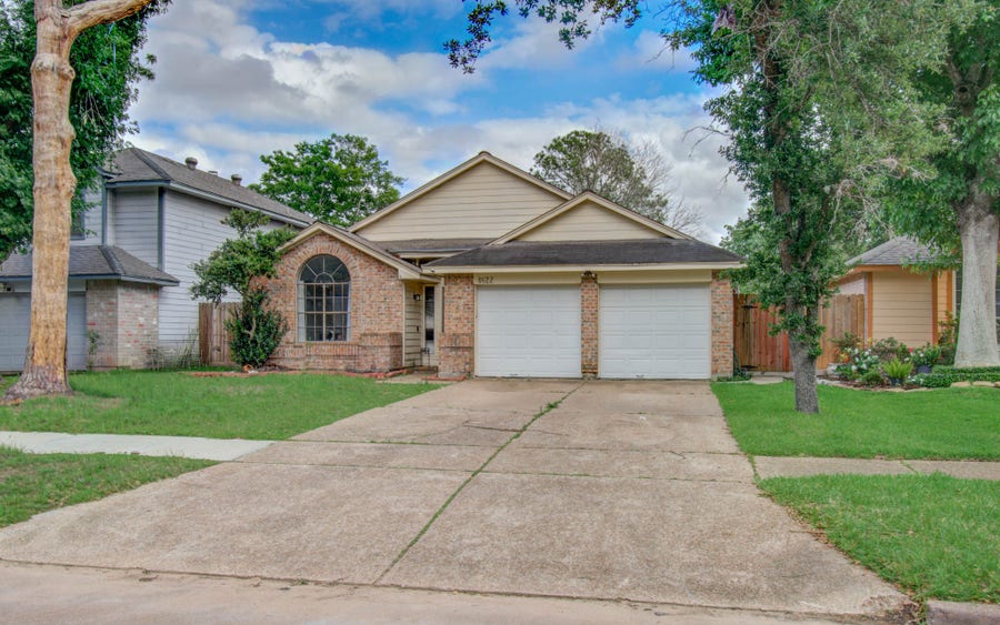 Property photo for 8622 Sparkling Springs Drive, Houston, TX