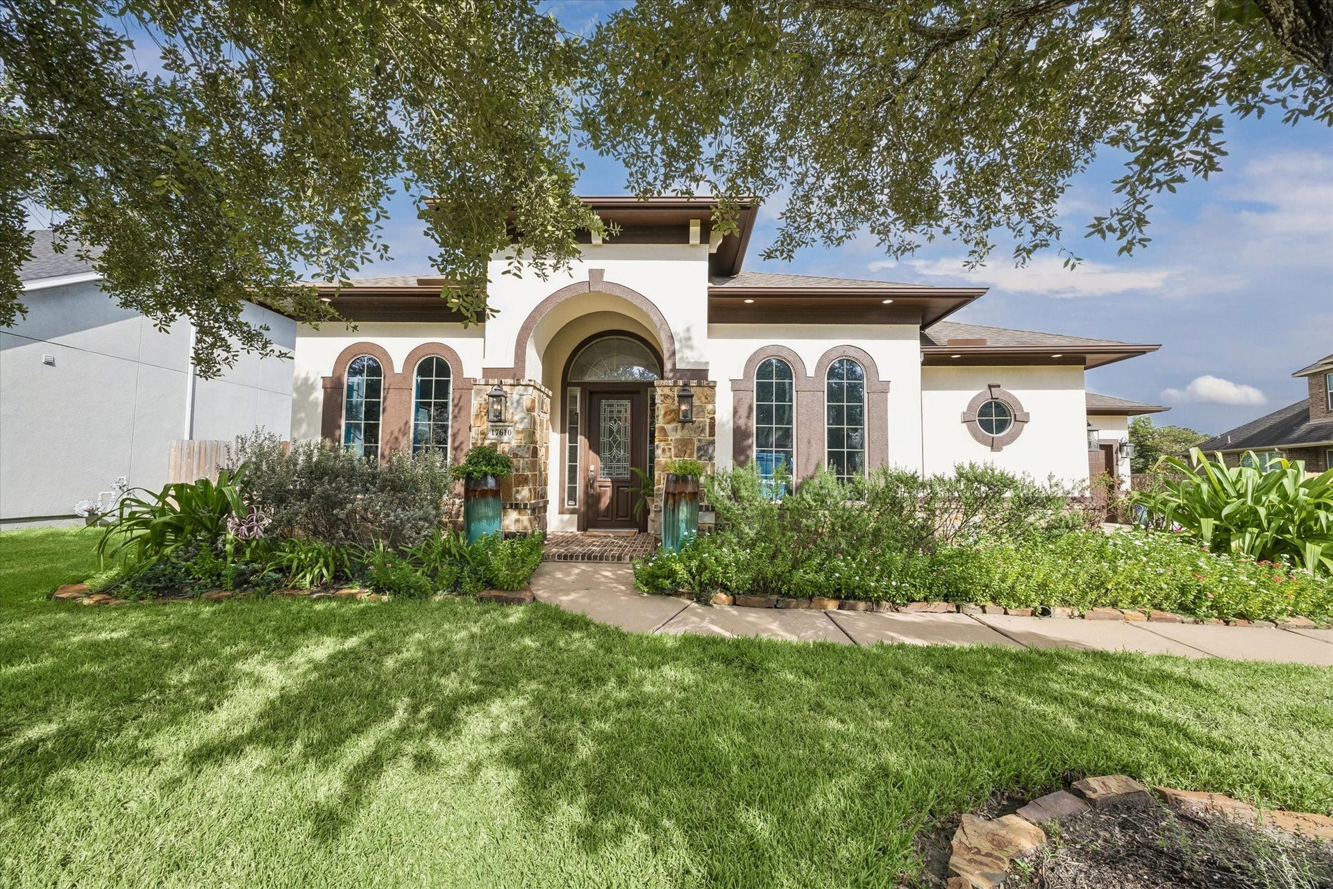 17610 Beckerdell Lane, Tomball, TX 77377 Front view