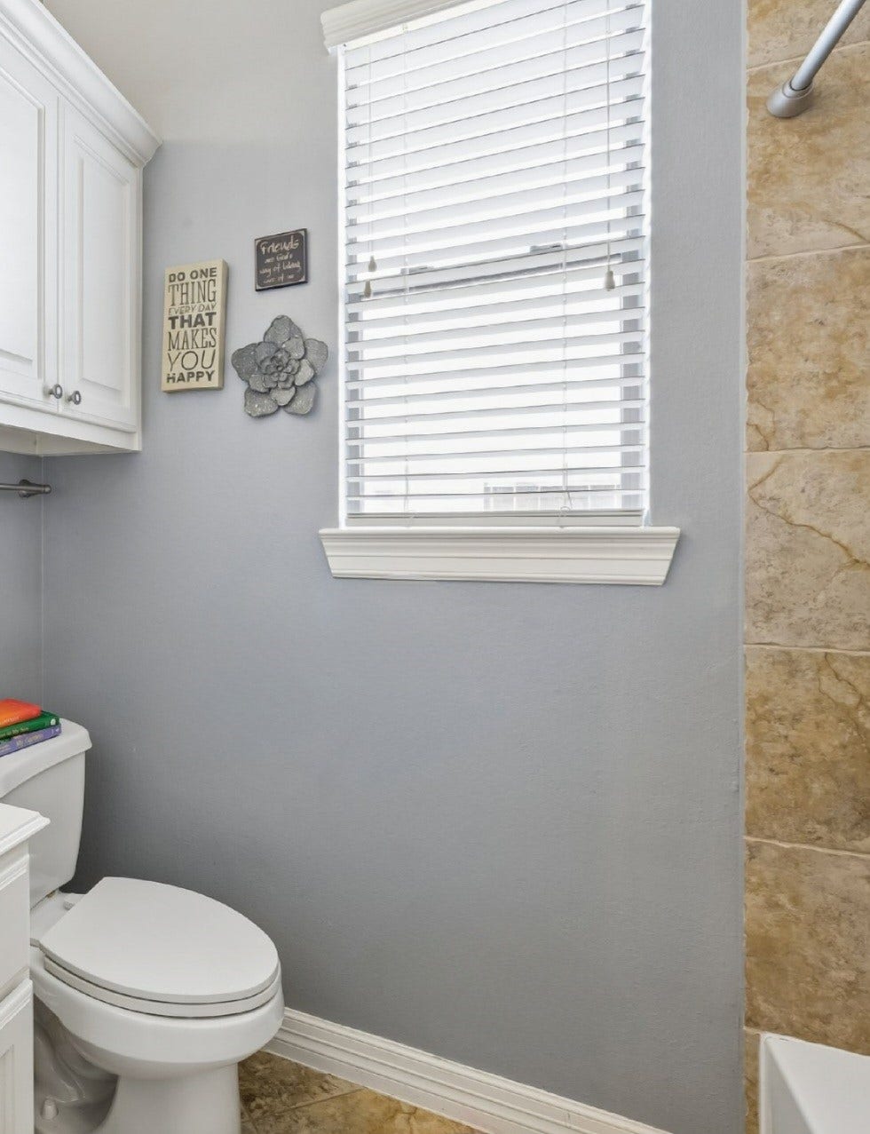 17610 Beckerdell Lane, Tomball, TX 77377 Full Guest bathroom