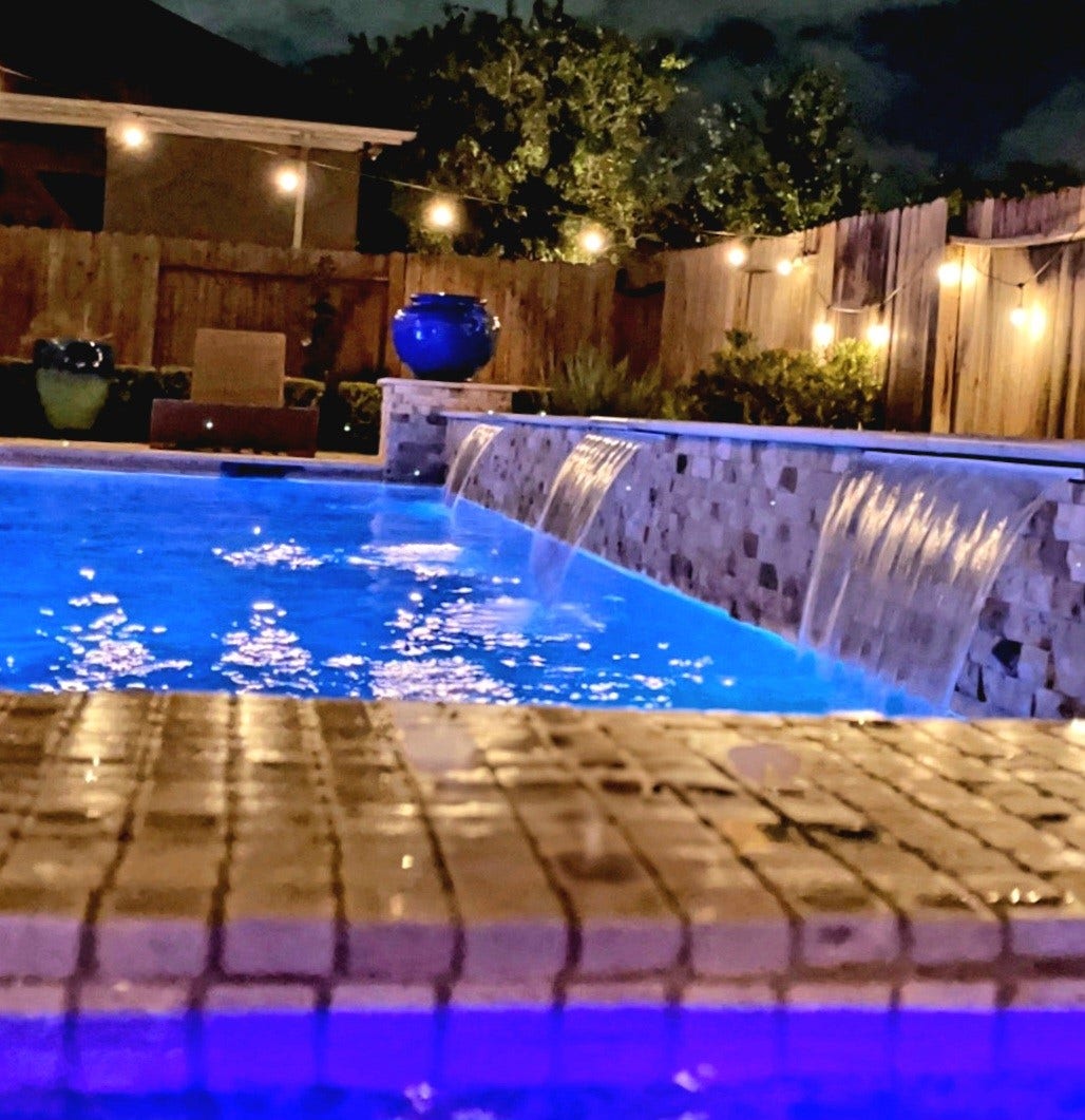 17610 Beckerdell Lane, Tomball, TX 77377 Come enjoy this backyard oasis